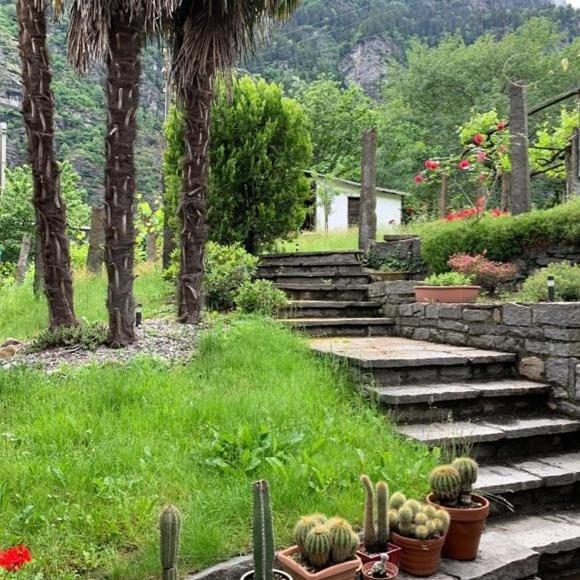 Grotto Pergola Bed & Breakfast Giornico Bagian luar foto